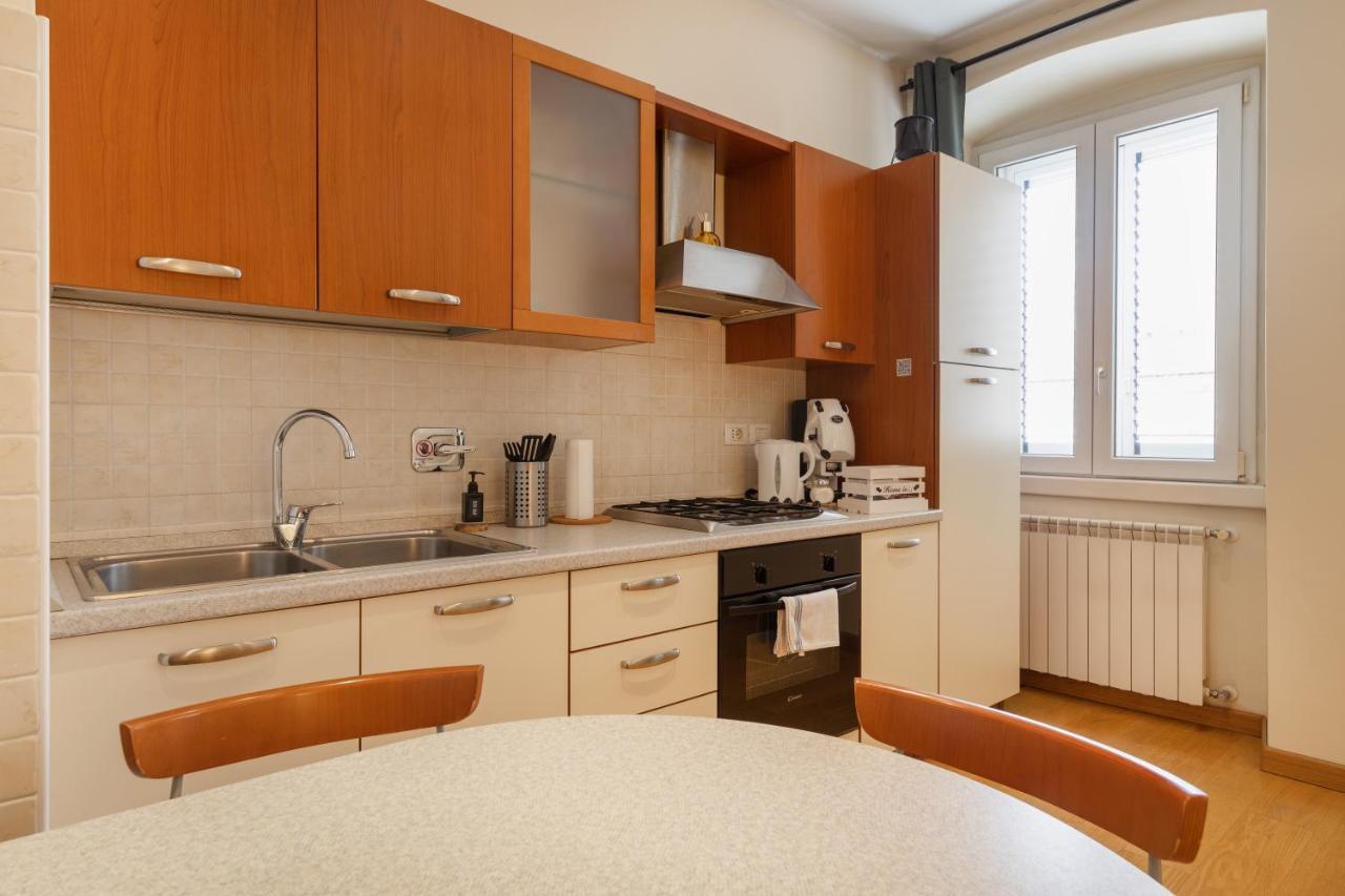 Rifugio Joyce, Comfort A Trieste Con Parcheggio Exterior foto